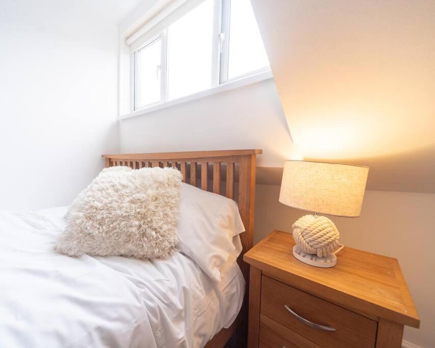 Mumbles View - Free Parking Apartment Oystermouth ภายนอก รูปภาพ